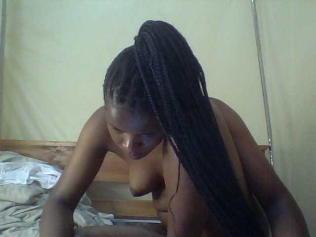 Cute-lizah live cam on BongaCams