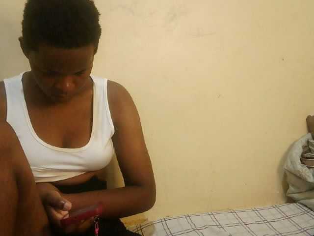 Cute-lizah live cam on BongaCams