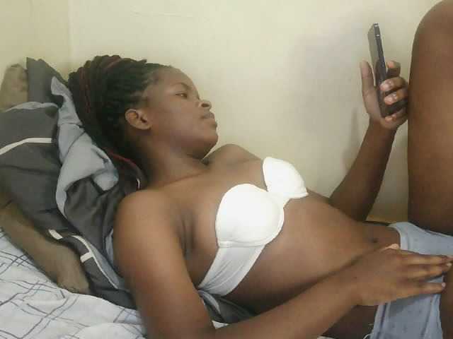 Cute-lizah live cam on BongaCams