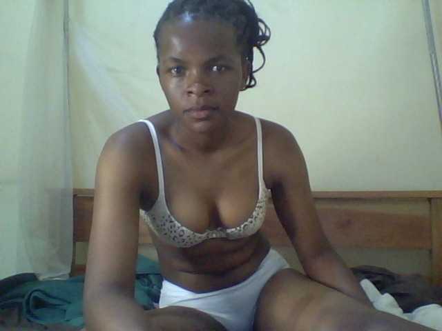 Cute-lizah live cam on BongaCams