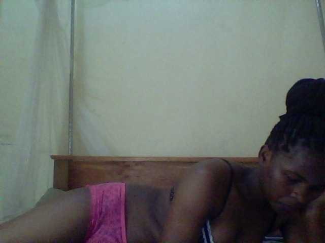 Cute-lizah live cam on BongaCams