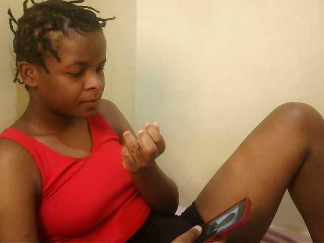 Cute-lizah live cam on BongaCams