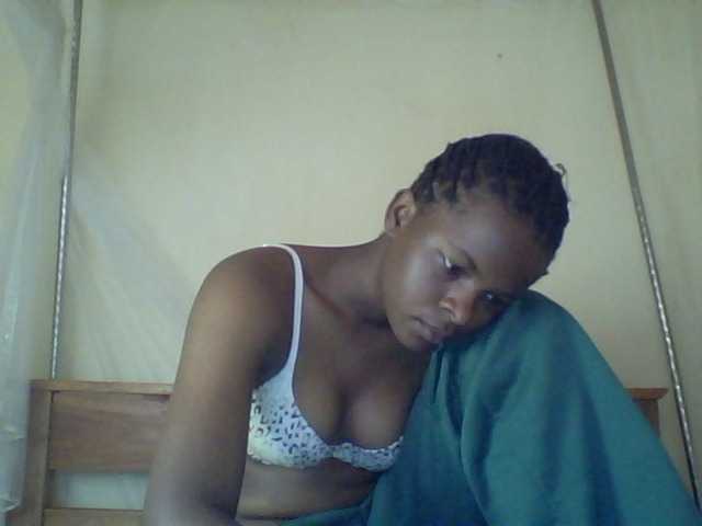 Cute-lizah live cam on BongaCams