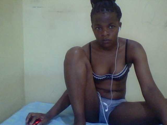 Cute-lizah live cam on BongaCams
