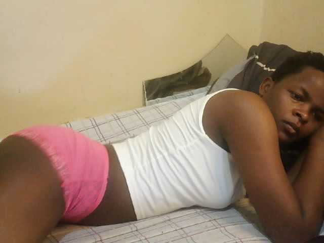 Cute-lizah live cam on BongaCams