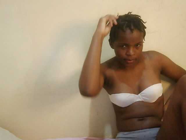 Cute-lizah live cam on BongaCams