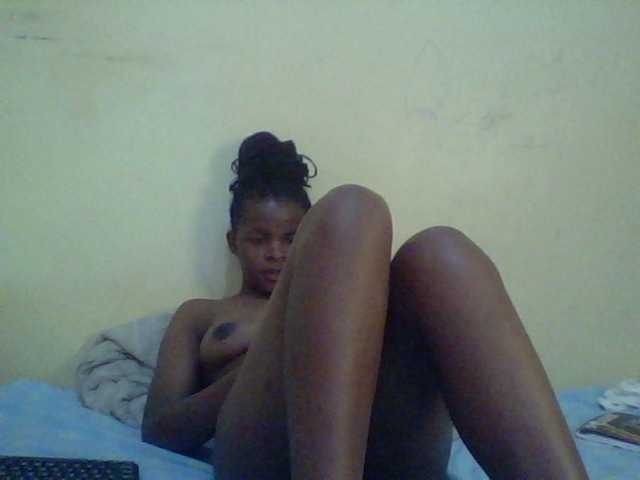Cute-lizah live cam on BongaCams