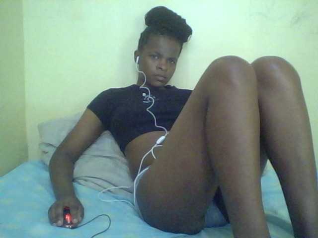 Cute-lizah live cam on BongaCams