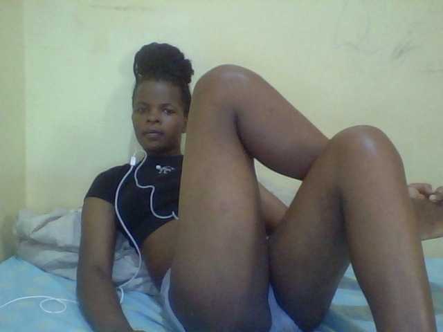 Cute-lizah live cam on BongaCams