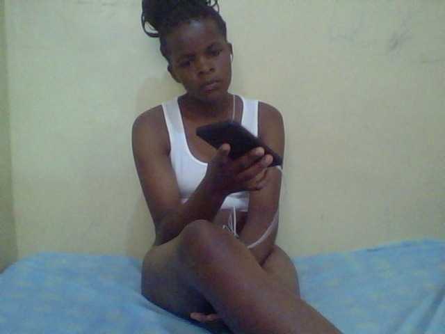 Cute-lizah live cam on BongaCams