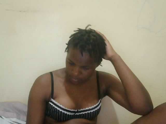 Cute-lizah live cam on BongaCams
