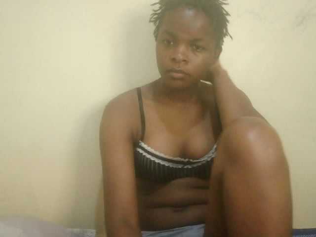 Cute-lizah live cam on BongaCams