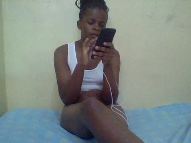 Cute-lizah live cam on BongaCams