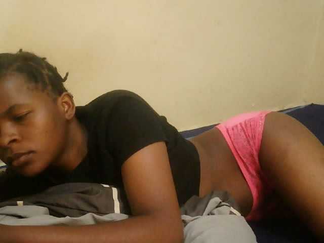 Cute-lizah live cam on BongaCams