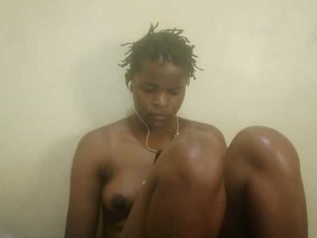 Cute-lizah live cam on BongaCams