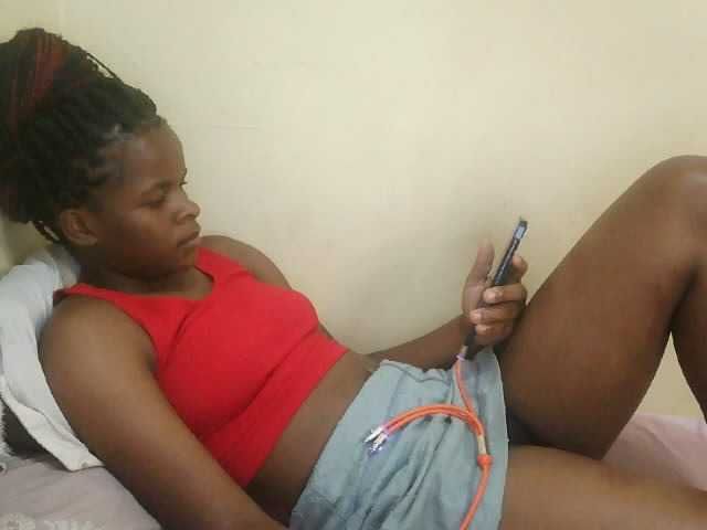 Cute-lizah live cam on BongaCams