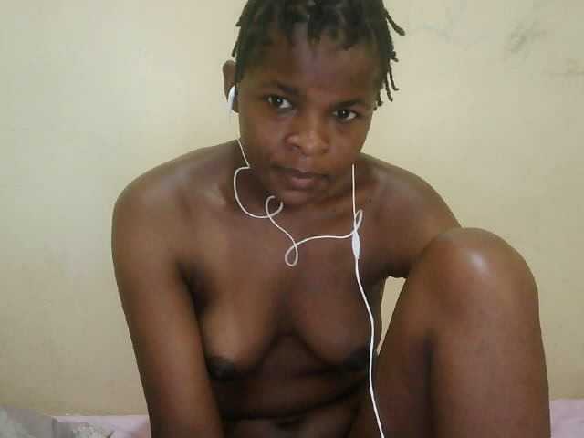 Cute-lizah live cam on BongaCams