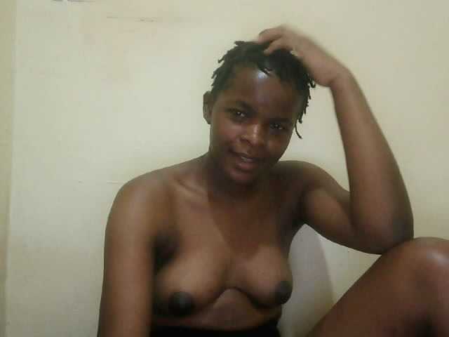 Cute-lizah live cam on BongaCams