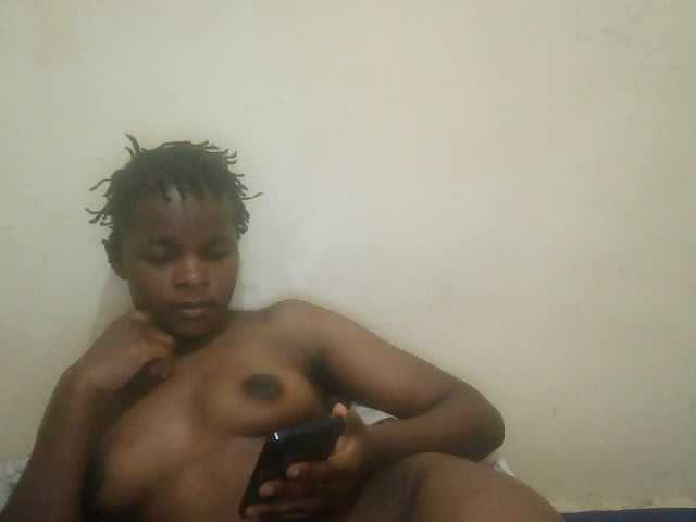 Cute-lizah live cam on BongaCams