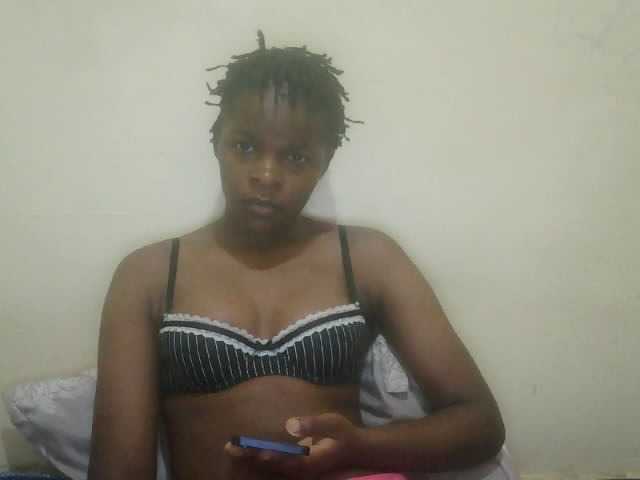 Cute-lizah live cam on BongaCams