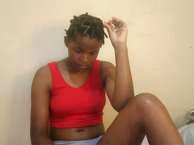 Cute-lizah live cam on BongaCams