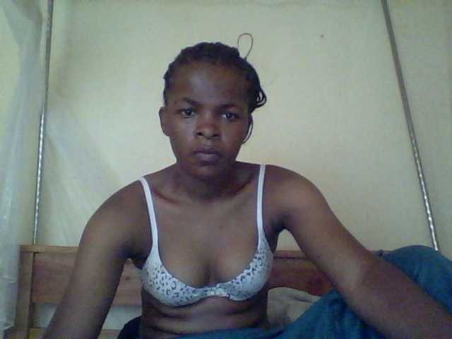 Cute-lizah live cam on BongaCams