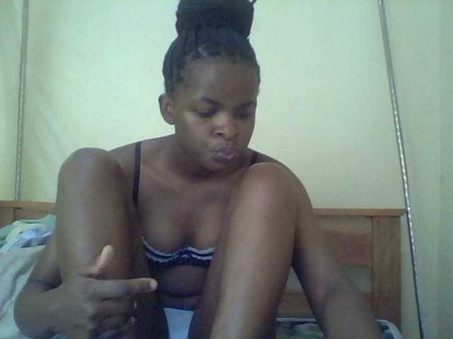 Cute-lizah live cam on BongaCams