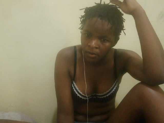 Cute-lizah live cam on BongaCams
