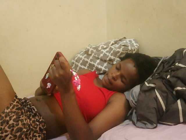 Cute-lizah live cam on BongaCams