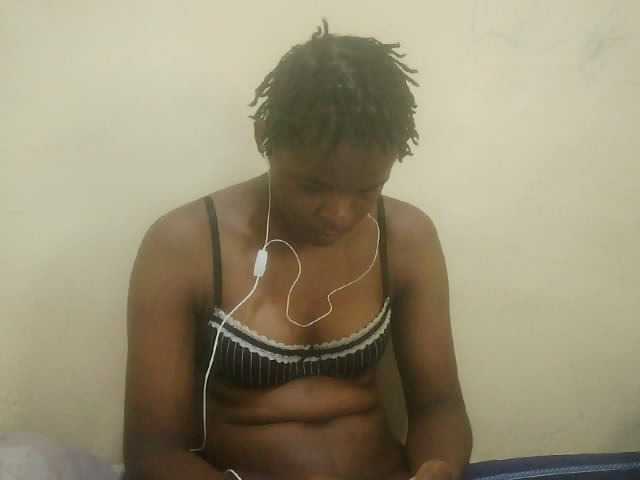 Cute-lizah live cam on BongaCams