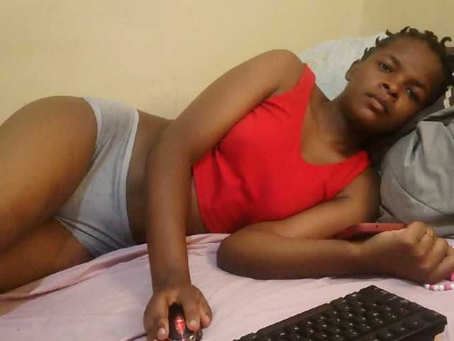 Cute-lizah live cam on BongaCams