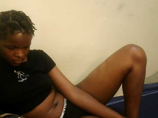 Cute-lizah live cam on BongaCams