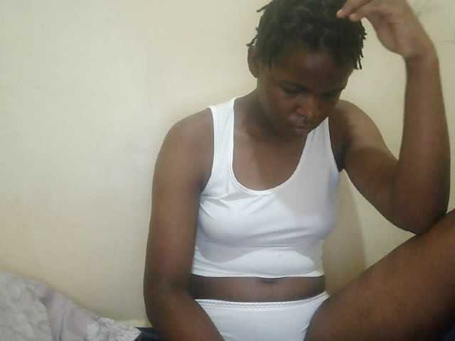 Cute-lizah live cam on BongaCams