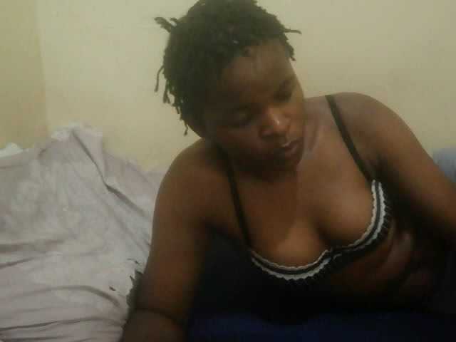 Cute-lizah live cam on BongaCams