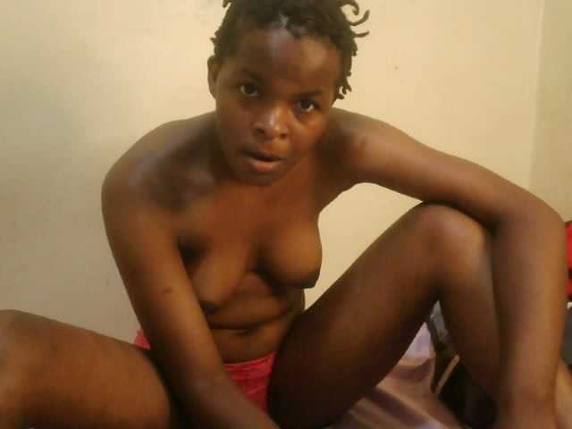 Cute-lizah live cam on BongaCams