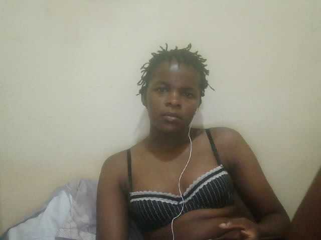 Cute-lizah live cam on BongaCams