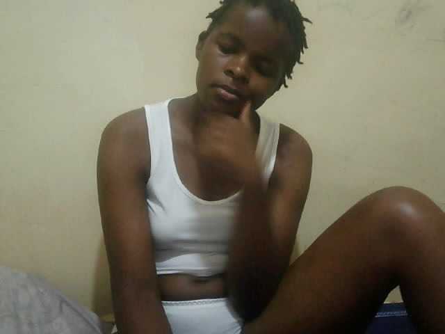 Cute-lizah live cam on BongaCams