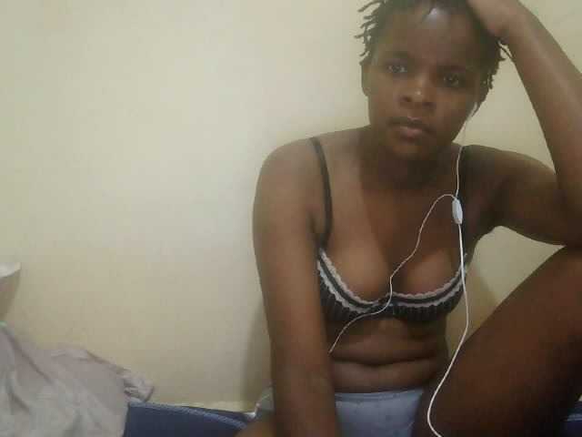Cute-lizah live cam on BongaCams