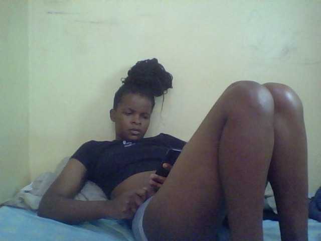 Cute-lizah live cam on BongaCams