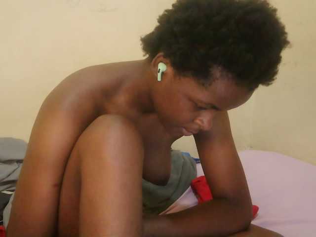 Cute-lizah live cam on BongaCams