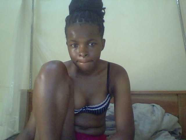 Cute-lizah live cam on BongaCams
