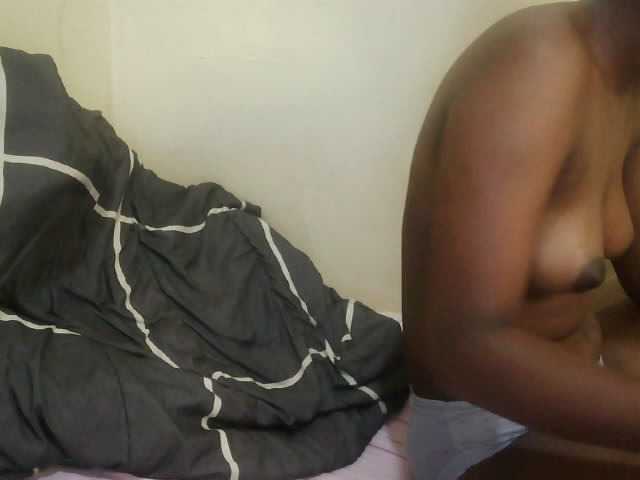 Cute-lizah live cam on BongaCams