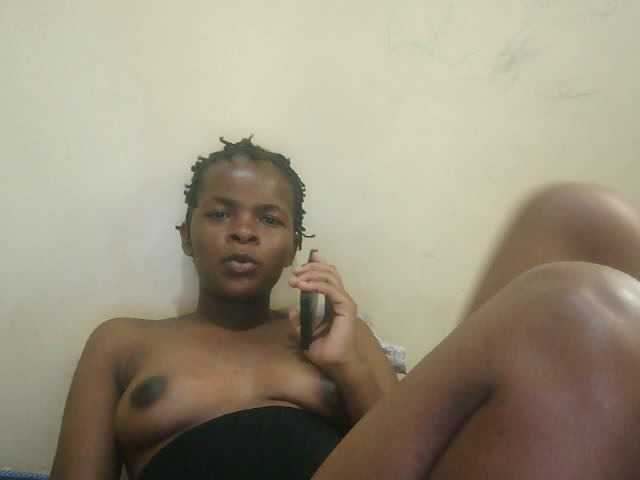 Cute-lizah live cam on BongaCams