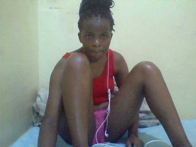 Cute-lizah live cam on BongaCams