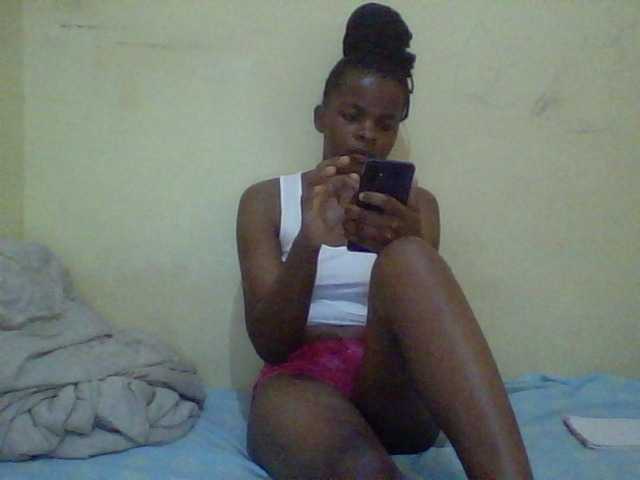 Cute-lizah live cam on BongaCams