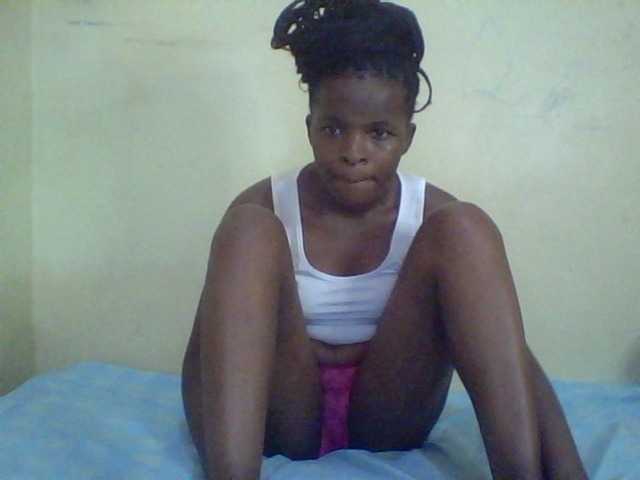 Cute-lizah live cam on BongaCams