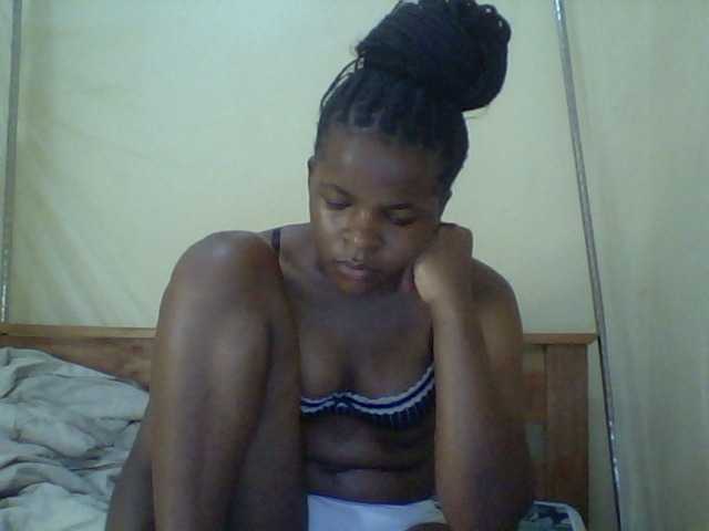 Cute-lizah live cam on BongaCams
