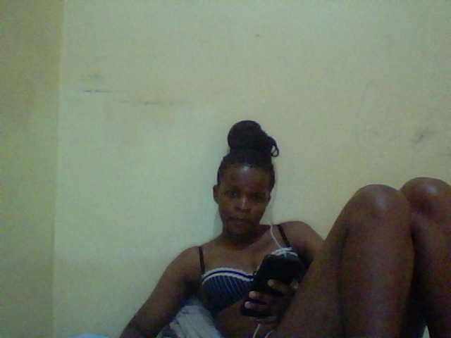 Cute-lizah live cam on BongaCams