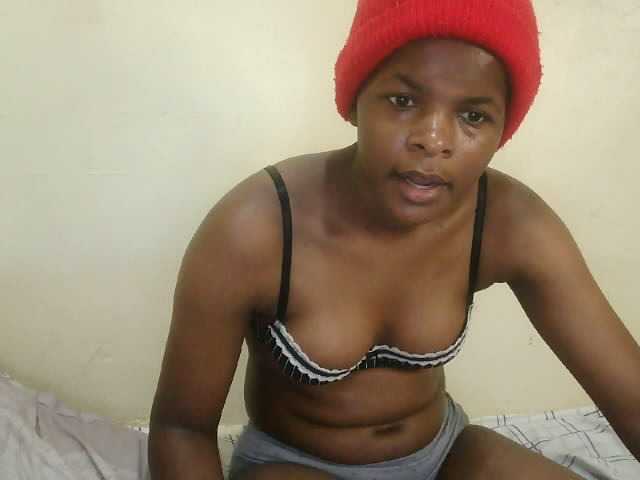 Cute-lizah live cam on BongaCams