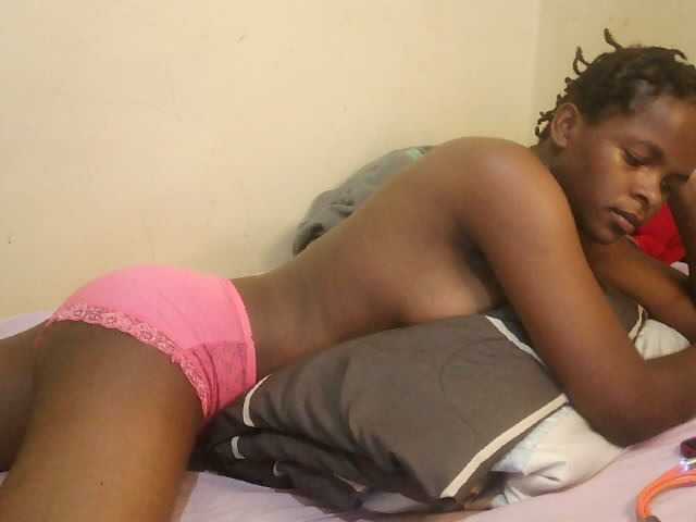 Cute-lizah live cam on BongaCams